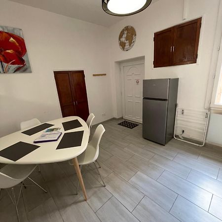Appartement Chez Sonou , Nimes Centre Extérieur photo